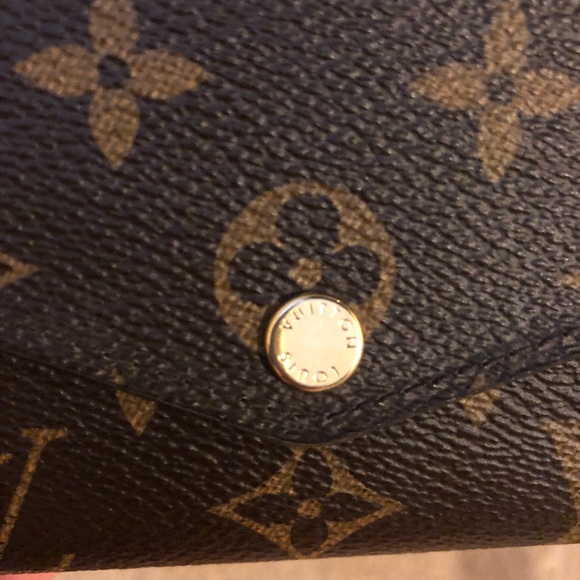 Authentic Louis Vuitton Sarah Compact Wallet - Picture 2 of 5